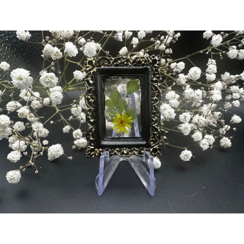 Miniature Pressed Flower Picture